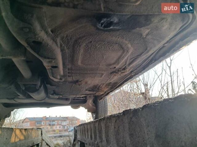 Жовтий Деу Нексія, об'ємом двигуна 1.5 л та пробігом 205 тис. км за 1399 $, фото 39 на Automoto.ua