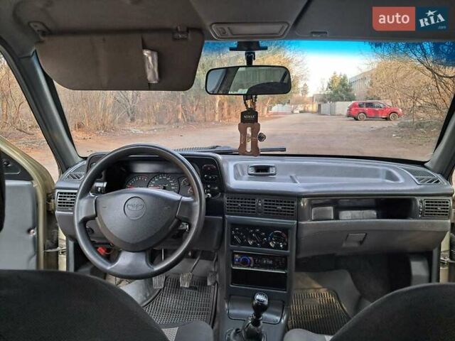 Жовтий Деу Нексія, об'ємом двигуна 1.5 л та пробігом 205 тис. км за 1399 $, фото 31 на Automoto.ua