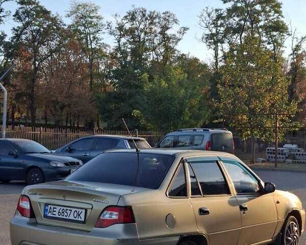 Желтый Дэу Нексия, объемом двигателя 1.6 л и пробегом 95 тыс. км за 2600 $, фото 15 на Automoto.ua