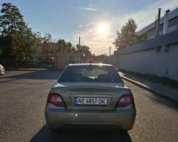 Желтый Дэу Нексия, объемом двигателя 1.6 л и пробегом 95 тыс. км за 2600 $, фото 1 на Automoto.ua