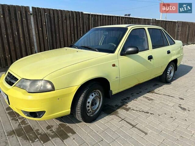 Жовтий Деу Нексія, об'ємом двигуна 1.5 л та пробігом 186 тис. км за 2000 $, фото 8 на Automoto.ua
