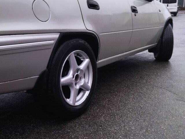 Сірий Деу Нексія, об'ємом двигуна 1.5 л та пробігом 270 тис. км за 2100 $, фото 3 на Automoto.ua