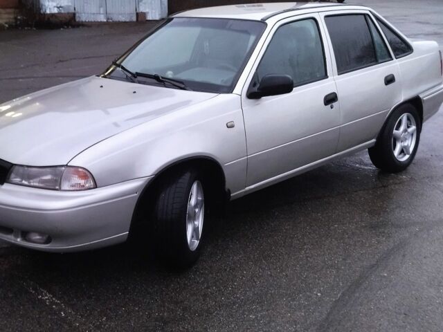 Сірий Деу Нексія, об'ємом двигуна 1.5 л та пробігом 270 тис. км за 2100 $, фото 6 на Automoto.ua