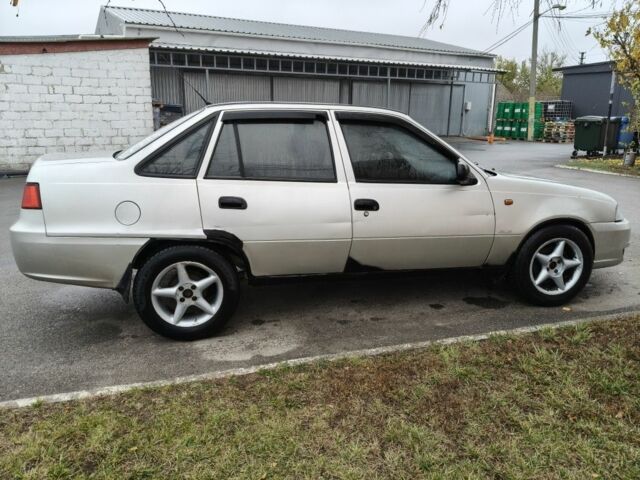 Серый Дэу Нексия, объемом двигателя 1.5 л и пробегом 254 тыс. км за 1200 $, фото 3 на Automoto.ua