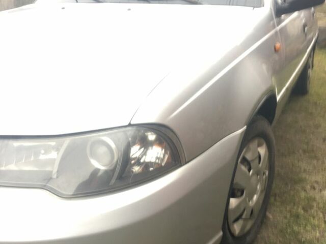 Сірий Деу Нексія, об'ємом двигуна 1.5 л та пробігом 120 тис. км за 2500 $, фото 2 на Automoto.ua