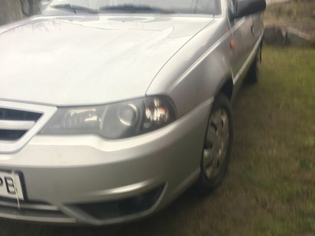 Сірий Деу Нексія, об'ємом двигуна 1.5 л та пробігом 120 тис. км за 2500 $, фото 3 на Automoto.ua