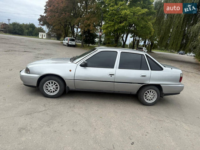 Серый Дэу Нексия, объемом двигателя 1.5 л и пробегом 170 тыс. км за 2300 $, фото 1 на Automoto.ua