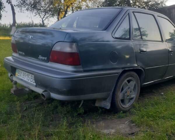 Серый Дэу Нексия, объемом двигателя 1.5 л и пробегом 283 тыс. км за 1550 $, фото 6 на Automoto.ua