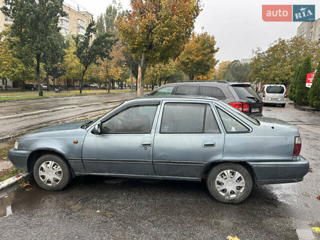 Деу Нексія 1997 у Белой Церкве на Automoto.ua Сірий Деу Нексія, об'ємом двигуна 1.5 л та пробігом 250 тис. км за 499 $, фото 1 на Automoto.ua