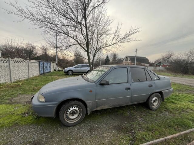 Серый Дэу Нексия, объемом двигателя 1.5 л и пробегом 288 тыс. км за 1657 $, фото 2 на Automoto.ua