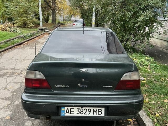Деу Нексія 1997 у Кам'янське (Дніпродзержинськ) на Automoto.ua Сірий Деу Нексія, об'ємом двигуна 1.5 л та пробігом 400 тис. км за 1000 $, фото 3 на Automoto.ua