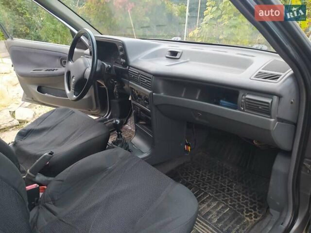 Сірий Деу Нексія, об'ємом двигуна 1.5 л та пробігом 120 тис. км за 4126 $, фото 8 на Automoto.ua