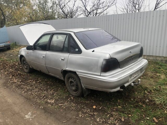 Сірий Деу Нексія, об'ємом двигуна 1.5 л та пробігом 300 тис. км за 400 $, фото 1 на Automoto.ua