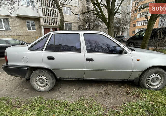 Серый Дэу Нексия, объемом двигателя 1.5 л и пробегом 135 тыс. км за 1499 $, фото 5 на Automoto.ua