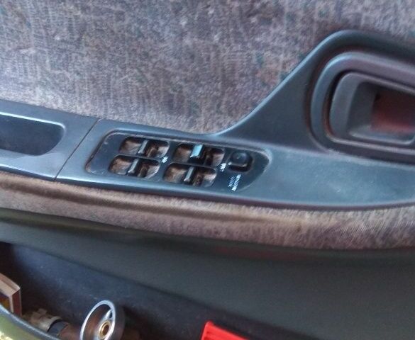 Сірий Деу Нексія, об'ємом двигуна 1.5 л та пробігом 300 тис. км за 2100 $, фото 13 на Automoto.ua