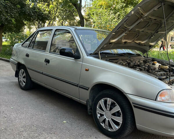 Сірий Деу Нексія, об'ємом двигуна 1.5 л та пробігом 73 тис. км за 2200 $, фото 2 на Automoto.ua