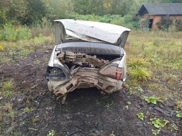 Серый Дэу Нексия, объемом двигателя 1.5 л и пробегом 4 тыс. км за 700 $, фото 4 на Automoto.ua