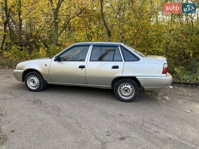 Дэу Нексия 2005 в Днепре (Днепропетровске) на Automoto.ua Серый Дэу Нексия, объемом двигателя 1.5 л и пробегом 300 тыс. км за 2500 $, фото 12 на Automoto.ua