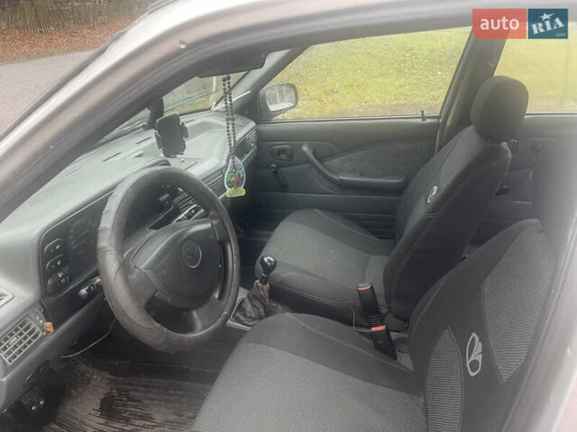 Сірий Деу Нексія, об'ємом двигуна 1.5 л та пробігом 777 тис. км за 1200 $, фото 6 на Automoto.ua