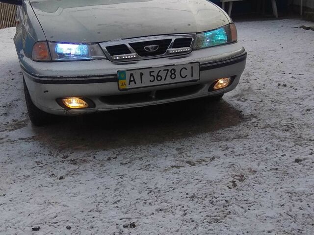 Сірий Деу Нексія, об'ємом двигуна 1.5 л та пробігом 300 тис. км за 2100 $, фото 1 на Automoto.ua