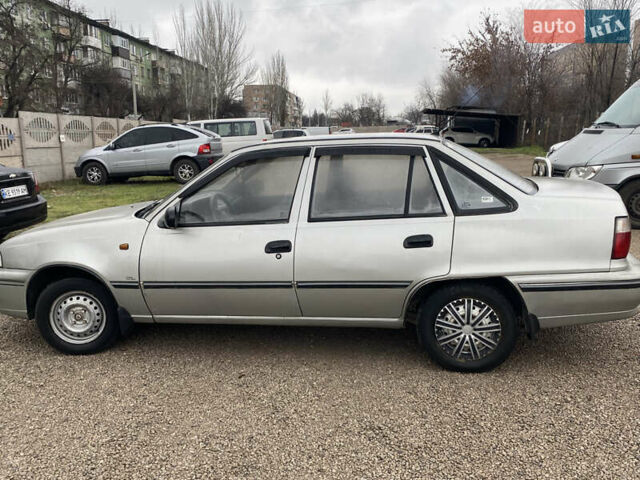 Серый Дэу Нексия, объемом двигателя 1.5 л и пробегом 160 тыс. км за 1500 $, фото 3 на Automoto.ua