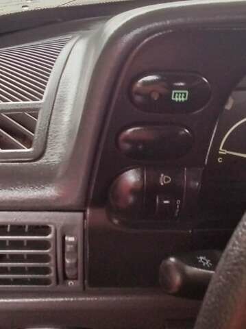 Сірий Деу Нексія, об'ємом двигуна 1.5 л та пробігом 95 тис. км за 1650 $, фото 9 на Automoto.ua