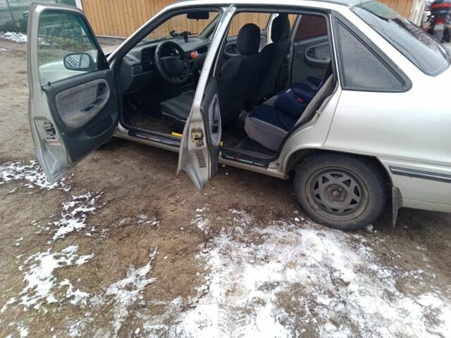 Сірий Деу Нексія, об'ємом двигуна 0 л та пробігом 280 тис. км за 1600 $, фото 7 на Automoto.ua