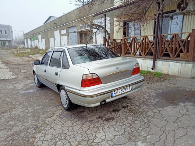 Серый Дэу Нексия, объемом двигателя 1.5 л и пробегом 196 тыс. км за 2000 $, фото 2 на Automoto.ua