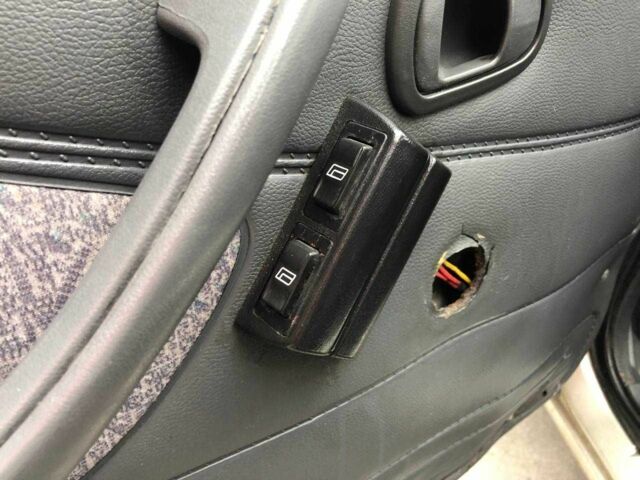 Сірий Деу Нексія, об'ємом двигуна 0 л та пробігом 273 тис. км за 1990 $, фото 15 на Automoto.ua