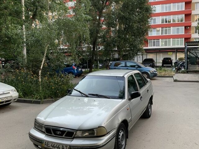 Сірий Деу Нексія, об'ємом двигуна 1.5 л та пробігом 46 тис. км за 1150 $, фото 4 на Automoto.ua