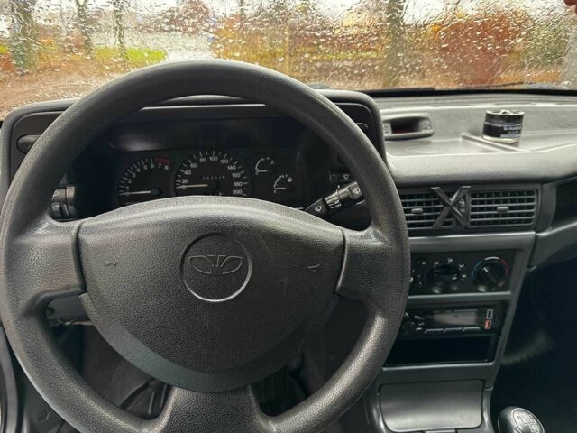 Серый Дэу Нексия, объемом двигателя 1.5 л и пробегом 159 тыс. км за 2190 $, фото 16 на Automoto.ua