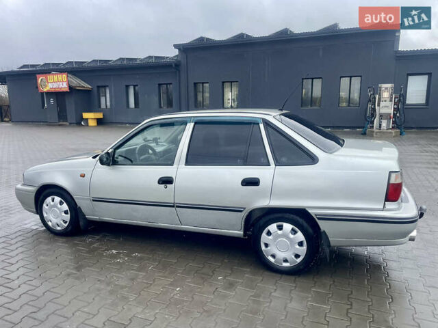 Серый Дэу Нексия, объемом двигателя 1.5 л и пробегом 269 тыс. км за 1950 $, фото 8 на Automoto.ua