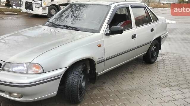 Сірий Деу Нексія, об'ємом двигуна 1.5 л та пробігом 95 тис. км за 1650 $, фото 2 на Automoto.ua