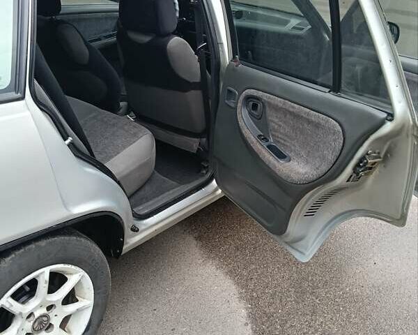 Серый Дэу Нексия, объемом двигателя 1.5 л и пробегом 290 тыс. км за 1800 $, фото 7 на Automoto.ua