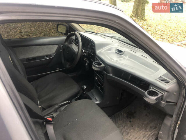 Серый Дэу Нексия, объемом двигателя 1.5 л и пробегом 30 тыс. км за 1400 $, фото 3 на Automoto.ua