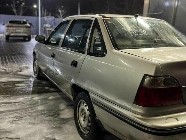 Серый Дэу Нексия, объемом двигателя 1.5 л и пробегом 460 тыс. км за 1150 $, фото 4 на Automoto.ua