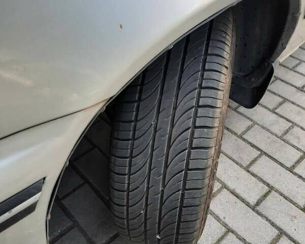 Серый Дэу Нексия, объемом двигателя 1.6 л и пробегом 150 тыс. км за 2700 $, фото 2 на Automoto.ua