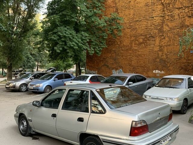Сірий Деу Нексія, об'ємом двигуна 1.5 л та пробігом 46 тис. км за 1150 $, фото 2 на Automoto.ua