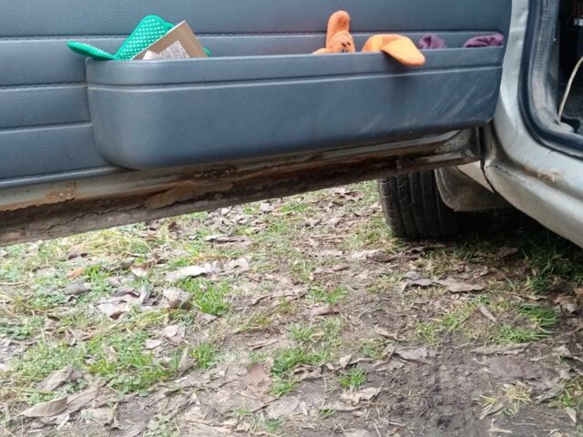 Серый Дэу Нексия, объемом двигателя 1.5 л и пробегом 257 тыс. км за 1650 $, фото 3 на Automoto.ua