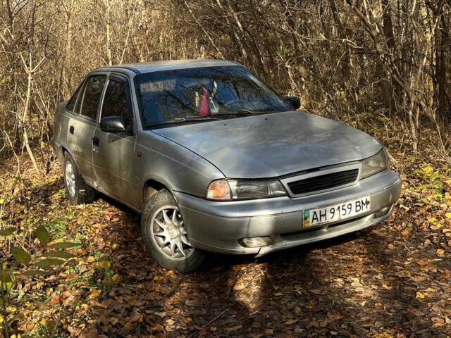 Серый Дэу Нексия, объемом двигателя 10 л и пробегом 200 тыс. км за 1199 $, фото 2 на Automoto.ua