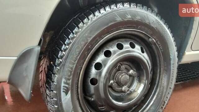 Сірий Деу Нексія, об'ємом двигуна 1.5 л та пробігом 95 тис. км за 1650 $, фото 25 на Automoto.ua