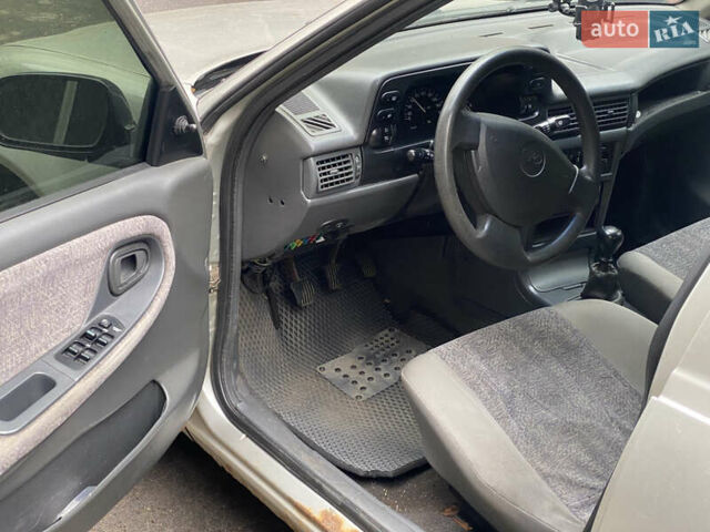 Деу Нексія 2006 у Дніпро (Дніпропетровську) на Automoto.ua Сірий Деу Нексія, об'ємом двигуна 1.5 л та пробігом 200 тис. км за 1700 $, фото 6 на Automoto.ua