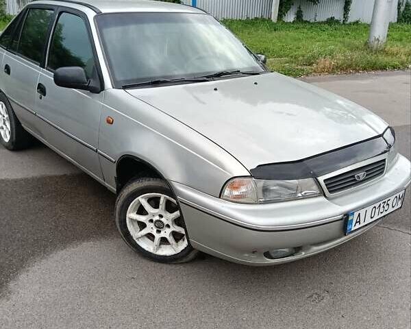 Серый Дэу Нексия, объемом двигателя 1.5 л и пробегом 290 тыс. км за 1800 $, фото 1 на Automoto.ua