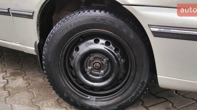 Сірий Деу Нексія, об'ємом двигуна 1.5 л та пробігом 95 тис. км за 1650 $, фото 3 на Automoto.ua