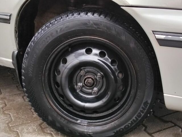 Сірий Деу Нексія, об'ємом двигуна 1.5 л та пробігом 95 тис. км за 1650 $, фото 5 на Automoto.ua