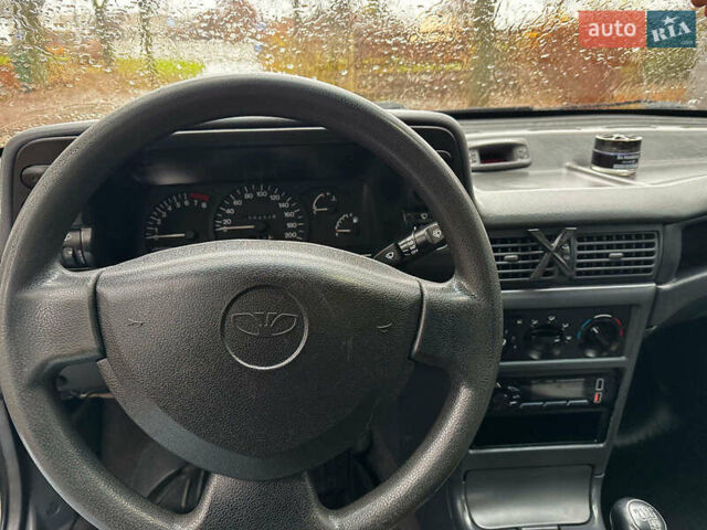 Серый Дэу Нексия, объемом двигателя 1.5 л и пробегом 159 тыс. км за 2190 $, фото 16 на Automoto.ua