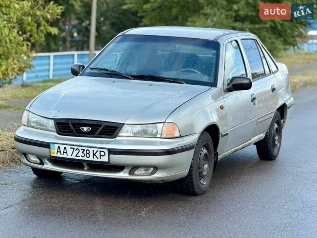 Серый Дэу Нексия, объемом двигателя 1.5 л и пробегом 280 тыс. км за 800 $, фото 3 на Automoto.ua