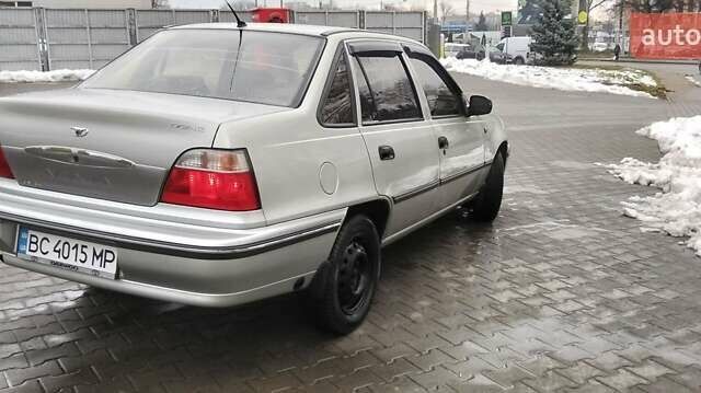 Сірий Деу Нексія, об'ємом двигуна 1.5 л та пробігом 95 тис. км за 1650 $, фото 6 на Automoto.ua