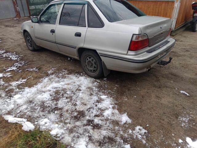 Сірий Деу Нексія, об'ємом двигуна 0 л та пробігом 280 тис. км за 1600 $, фото 2 на Automoto.ua