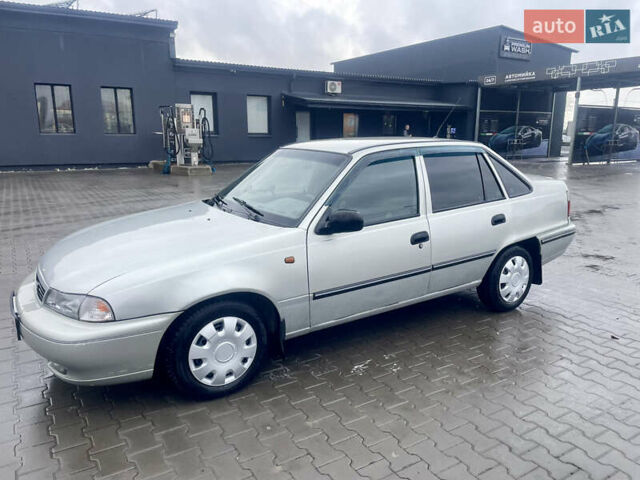 Серый Дэу Нексия, объемом двигателя 1.5 л и пробегом 269 тыс. км за 1950 $, фото 9 на Automoto.ua